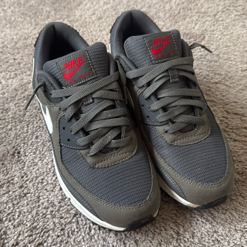 Nike Air Max 90, size 8